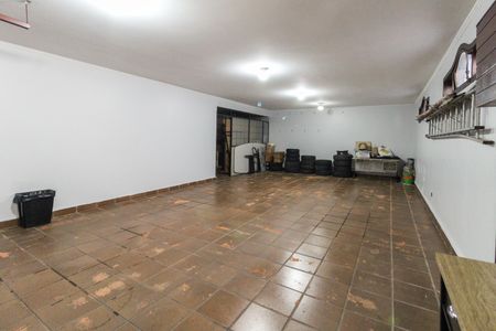 Casa à venda com 858m², 4 quartos e 4 vagas Casa à venda com 858m², 4 quartos e 4 vagasGaragem