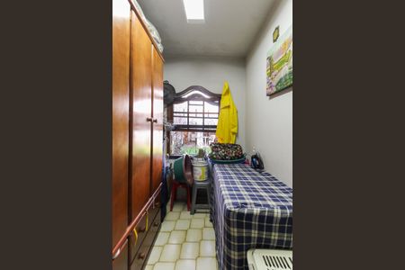 Casa à venda com 858m², 4 quartos e 4 vagas Casa à venda com 858m², 4 quartos e 4 vagasQuarto de Serviço