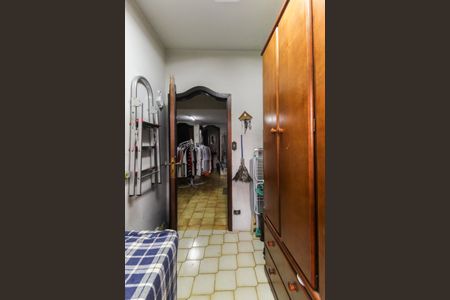 Casa à venda com 858m², 4 quartos e 4 vagas Casa à venda com 858m², 4 quartos e 4 vagasQuarto de Serviço