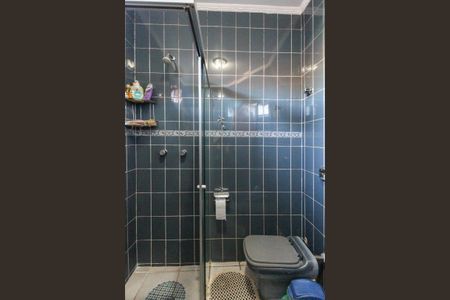 Casa à venda com 858m², 4 quartos e 4 vagas Casa à venda com 858m², 4 quartos e 4 vagasBanheiro 2