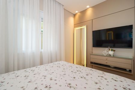 Apartamento à venda com 120m², 2 quartos e 2 vagasSuíte
