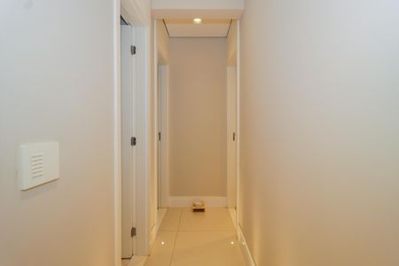 Apartamento à venda com 120m², 2 quartos e 2 vagasCorredor