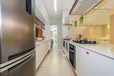 Apartamento à venda com 120m², 2 quartos e 2 vagasCozinha