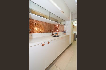 Apartamento à venda com 120m², 2 quartos e 2 vagasCozinha