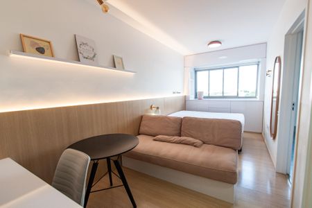 Apartamento à venda com 27m², 1 quarto e sem vaga Apartamento à venda com 27m², 1 quarto e sem vagaSala/Quarto