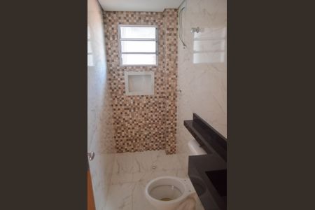 Apartamento à venda com 37m², 2 quartos e sem vaga Apartamento à venda com 37m², 2 quartos e sem vagaBanheiro