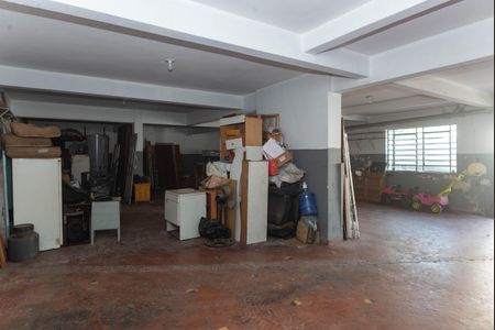 Casa à venda com 564m², 4 quartos e 16 vagas Casa à venda com 564m², 4 quartos e 16 vagasGaragem