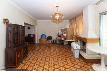 Casa à venda com 564m², 4 quartos e 16 vagas Casa à venda com 564m², 4 quartos e 16 vagasSala