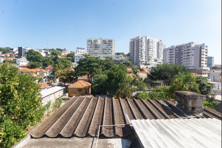 Casa à venda com 564m², 4 quartos e 16 vagas Casa à venda com 564m², 4 quartos e 16 vagasVista da Suíte 2
