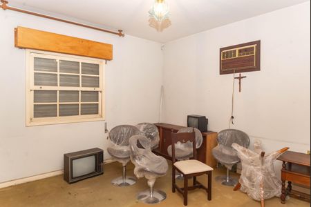 Casa à venda com 564m², 4 quartos e 16 vagas Casa à venda com 564m², 4 quartos e 16 vagasQuarto 1