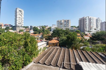 Casa à venda com 564m², 4 quartos e 16 vagas Casa à venda com 564m², 4 quartos e 16 vagasVista da Suíte 2