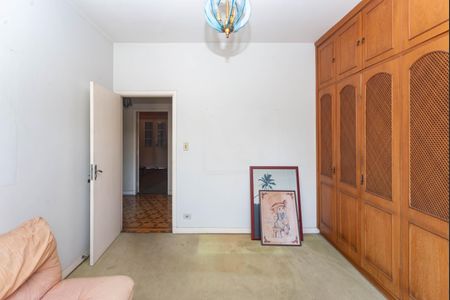 Casa à venda com 564m², 4 quartos e 16 vagas Casa à venda com 564m², 4 quartos e 16 vagasSuíte 2