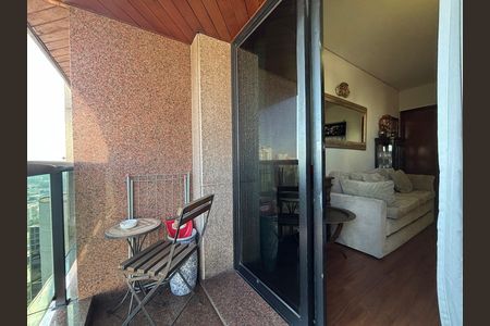 Apartamento à venda com 48m², 1 quarto e 1 vagaVaranda