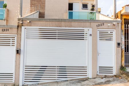 Apartamento à venda com 112m², 2 quartos e 2 vagas Apartamento à venda com 112m², 2 quartos e 2 vagasFachada