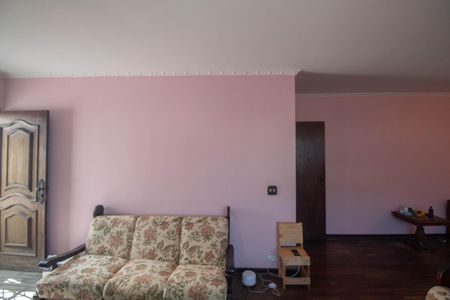 Casa à venda com 300m², 4 quartos e 6 vagasSala