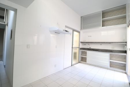 Casa de condomínio para alugar com 57m², 2 quartos e 1 vagaCozinha
