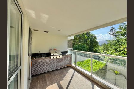 Apartamento para alugar com 80m², 2 quartos e 1 vaga Apartamento para alugar com 80m², 2 quartos e 1 vagaVaranda