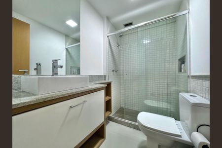Apartamento para alugar com 80m², 2 quartos e 1 vaga Apartamento para alugar com 80m², 2 quartos e 1 vagaBanheiro Social