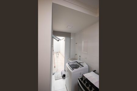 Apartamento à venda com 50m², 2 quartos e sem vaga Apartamento à venda com 50m², 2 quartos e sem vagaCozinha e Área de Serviço