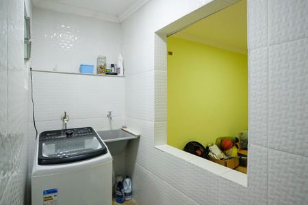 Casa para alugar com 115m², 2 quartos e 1 vagaÁrea de serviço
