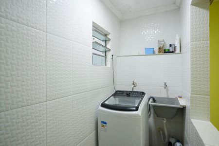 Casa para alugar com 115m², 2 quartos e 1 vagaÁrea de serviço