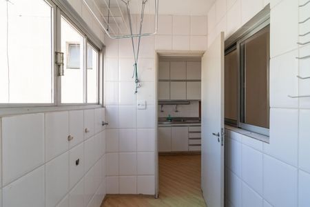 Apartamento para alugar com 90m², 3 quartos e 1 vagaÁrea de Serviço