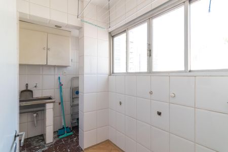 Apartamento para alugar com 90m², 3 quartos e 1 vagaÁrea de Serviço