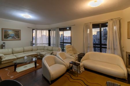 Apartamento à venda com 250m², 5 quartos e 5 vagasSala