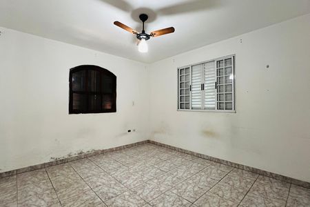 Casa à venda com 161m², 4 quartos e 2 vagasQuarto 1