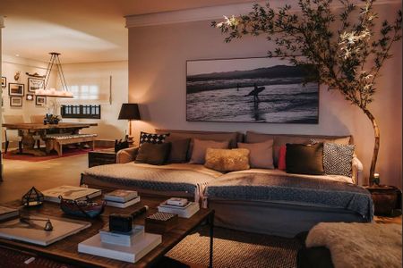 Casa de condomínio à venda com 200m², 3 quartos e 2 vagasSala