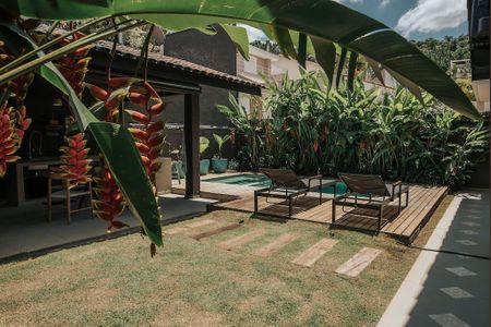 Casa de condomínio à venda com 200m², 3 quartos e 2 vagasJardim