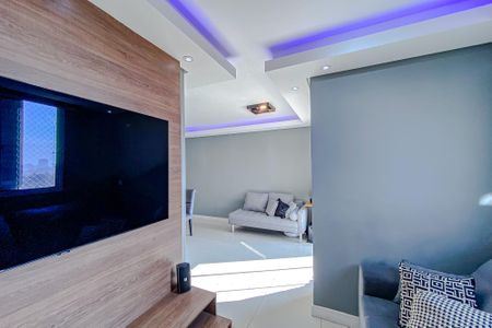 Apartamento à venda com 63m², 2 quartos e 1 vagaSala de TV