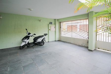 Casa à venda com 346m², 4 quartos e 3 vagas Casa à venda com 346m², 4 quartos e 3 vagasGaragem