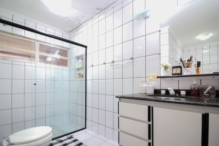 Casa à venda com 346m², 4 quartos e 3 vagas Casa à venda com 346m², 4 quartos e 3 vagasBanheiro Suíte 1