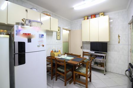 Casa à venda com 346m², 4 quartos e 3 vagas Casa à venda com 346m², 4 quartos e 3 vagasCozinha