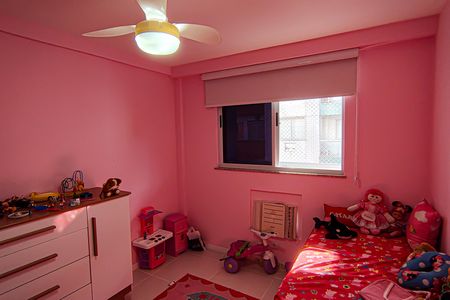 Apartamento à venda com 130m², 4 quartos e 2 vagasQuarto 2