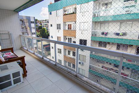 Apartamento à venda com 130m², 4 quartos e 2 vagasVaranda