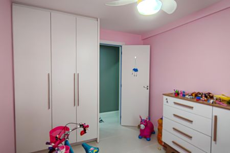 Apartamento à venda com 130m², 4 quartos e 2 vagasQuarto 2