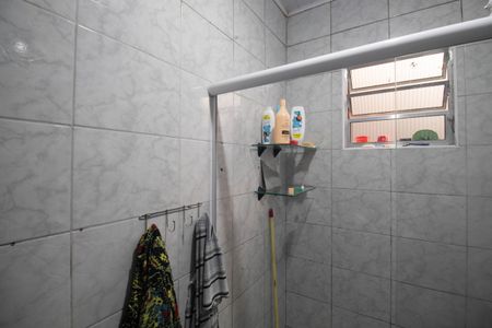 Casa à venda com 192m², 2 quartos e 1 vagaBanheiro