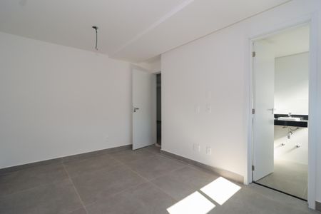 Apartamento à venda com 201m², 3 quartos e 2 vagasSuíte 2