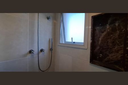 Apartamento à venda com 178m², 4 quartos e 4 vagasBanheiro da Suíte 2