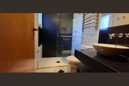 Apartamento à venda com 178m², 4 quartos e 4 vagasBanheiro da Suíte 4