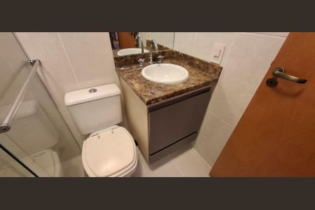 Apartamento à venda com 178m², 4 quartos e 4 vagasBanheiro da Suíte 3