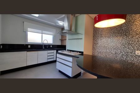 Apartamento à venda com 178m², 4 quartos e 4 vagasCozinha