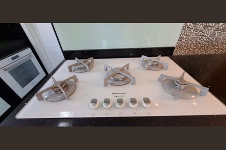 Apartamento à venda com 178m², 4 quartos e 4 vagasCozinha