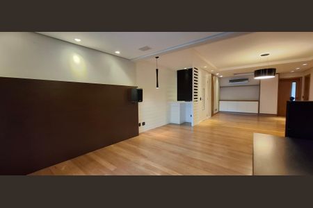 Apartamento à venda com 178m², 4 quartos e 4 vagasSala