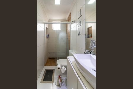 Apartamento à venda com 76m², 2 quartos e 1 vaga Apartamento à venda com 76m², 2 quartos e 1 vagaBanheiro
