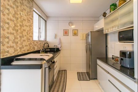 Apartamento à venda com 76m², 2 quartos e 1 vaga Apartamento à venda com 76m², 2 quartos e 1 vagaCozinha