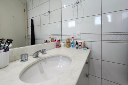 Apartamento à venda com 130m², 3 quartos e 2 vagasBanheiro Suíte 3