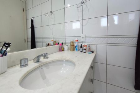 Apartamento à venda com 130m², 3 quartos e 2 vagasBanheiro Suíte 3